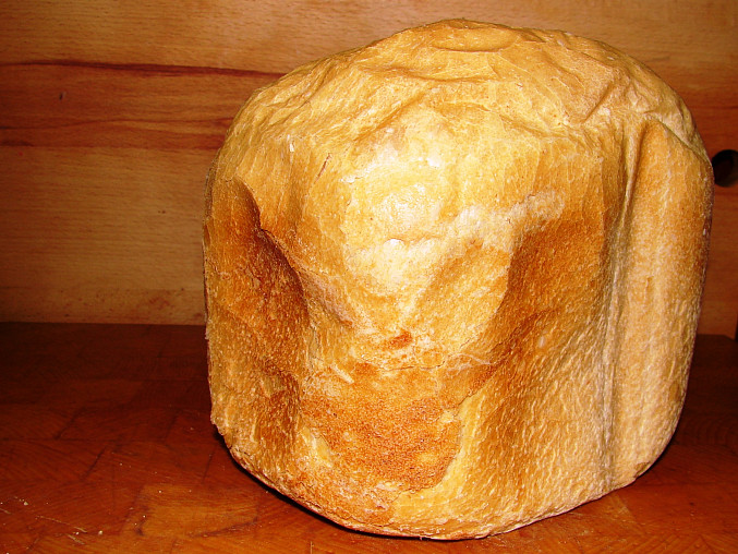 Francouzský chléb, Po vytažení z pece je povrch napnutý, po vychladnutí trochu zkrabatí.
