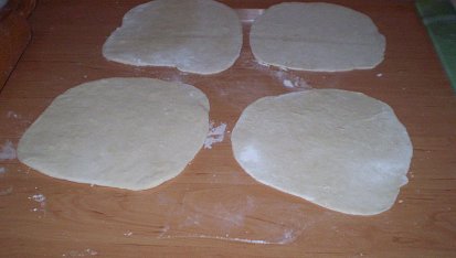 Kuřecí kapsy s pórkem, Vyválené pláty zakryjeme utěrkou