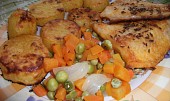 Pangasius s pečenými brambory a dušenou zeleninou na jednom plechu (Pangasius s pečenými brambory a dušenou zeleninou na jednom plechu)