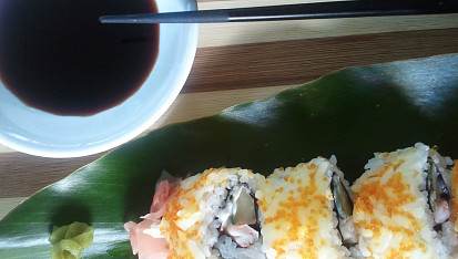 Sushi naopak Uramaki