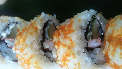 Sushi naopak Uramaki
