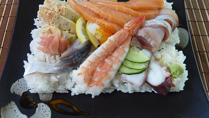 Rozházené sushi  Chirashizushi