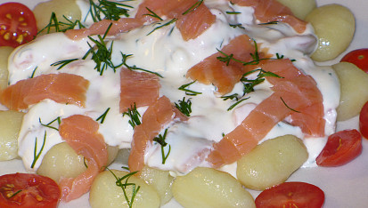 Bramborové gnocchi s uzeným lososem
