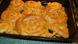 Bílá klobása v křenovém těstíčku