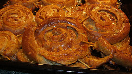 Bílá klobása v křenovém těstíčku