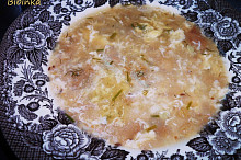Chlebová polévka s kroupama