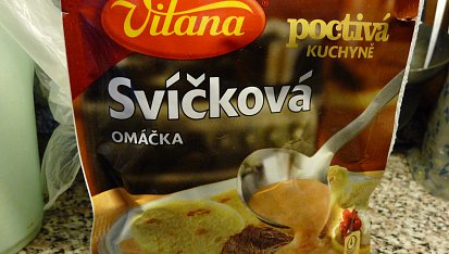Rychlá králičí svíčková na brusince
