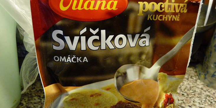 Rychlá králičí svíčková na brusince