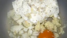 Cannelloni s tvarohem a špenátovou omáčkou