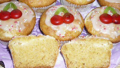 Třešničkové muffinky