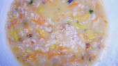 Zeleninovo-ovesná polévka s mungem, Zeleninovo-ovesná polévka s mungem.