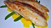 Pangasius v pomerančové omáčce se zelenými fazolkami