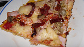 Polentová pizza