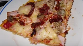 Polentová pizza