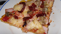 Polentová pizza