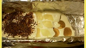 Nepečený tvarohový zákusek s ananasem, slabá vrstva krému,piškoty,krém,ananas,krém,kakao,piškoty,krém,anan.a krém-ten vždy jen ve slabounké vrstvě