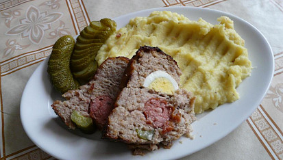 Bábovka z mletého masa