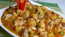 Kuřecí s vepřovým po filipínsku