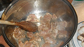 Polévka z marinovaných kuřecích prsou