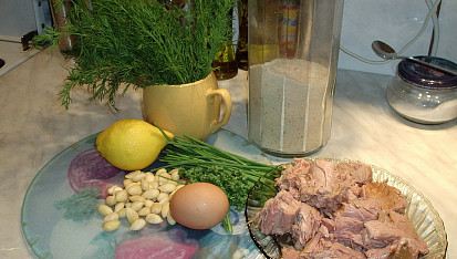 Tuňákové koule, suroviny