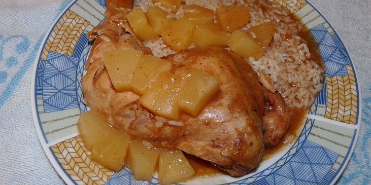 Kuřecí na šípkové marmeládě a s ananasem