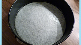 Olejový korpus na dort