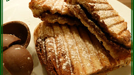 Vánočkové toasty s Nutellou