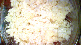 Tvarohovo-borůvkový závin