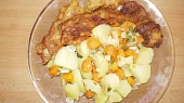 Pikantní pangasius v pivním těstíčku s veselými bramborami