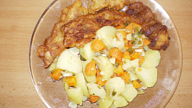 Pikantní pangasius v pivním těstíčku s veselými bramborami