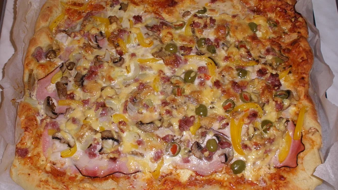 Pizza Grande Rusticana