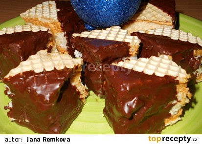 Kokosové kostky v  dortových oplatcích