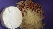 Kuřecí rolka s ořechovo sýrovou náplní