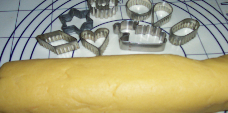 Slepované linecké koláčky s pudinkem (těsto)