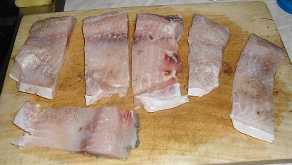 Kapřík na másle s křenovou krustičkou
