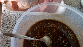 Kachna v perníkové krustě