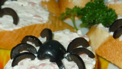 Pavoučci - na jednohubky, chlebíčky nebo chlebové dorty