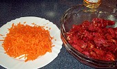 Hovězí pěti vůní s mrkví (hlavní ingredience)