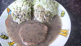 Brokolicová rýže s hovězím na houbách-dietně