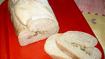 Chléb s pastou