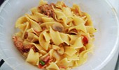 Pravé italské tagliatelle (Tagliatelle ještě bez sýra a zelené části cibulky...)