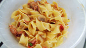 Pravé italské tagliatelle, Tagliatelle ještě bez sýra a zelené části cibulky...
