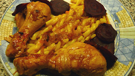 Stehýnka na červené řepě s česnekem