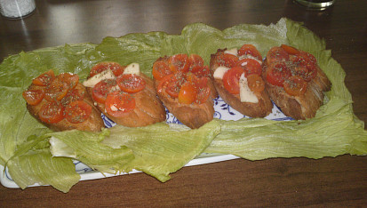 Italská bruschetta