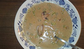 Krémová houbová polévka (maďarská)