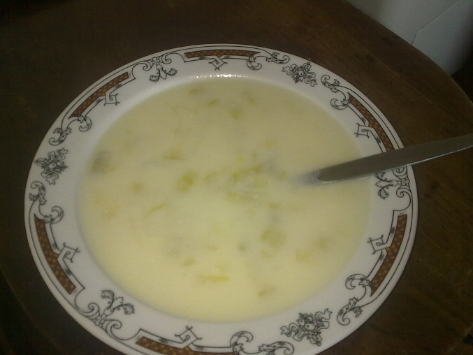 Pórkovo-sýrová polévka, dobrou chuť :-)