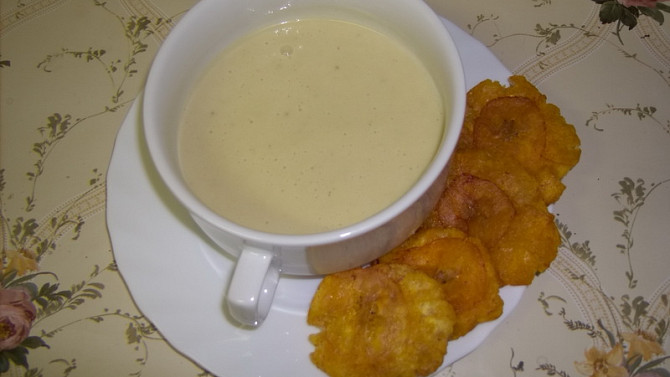 Sopa de Plátano Verde – polévka z plantainů