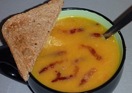Dýňová polévka s curry