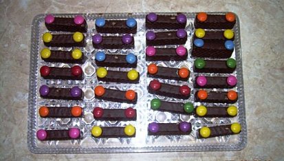 Žabičky ve vlaku do školky na Halloween