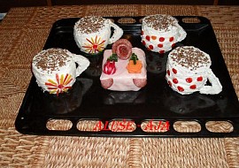 Slaný dort - kafe s mini dortem